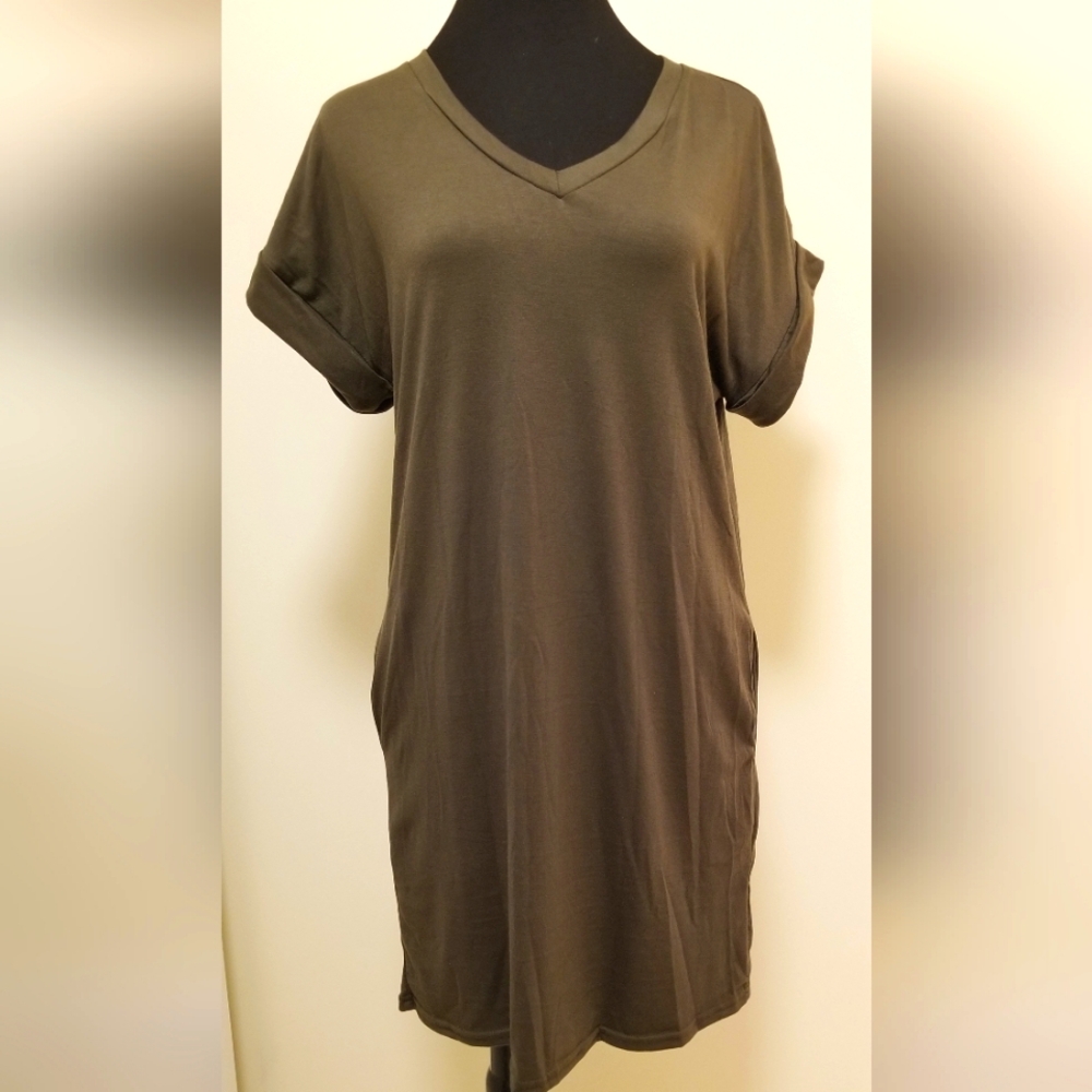 Miholl Dress V-Necked Short Sleeve T-Shirt NWT